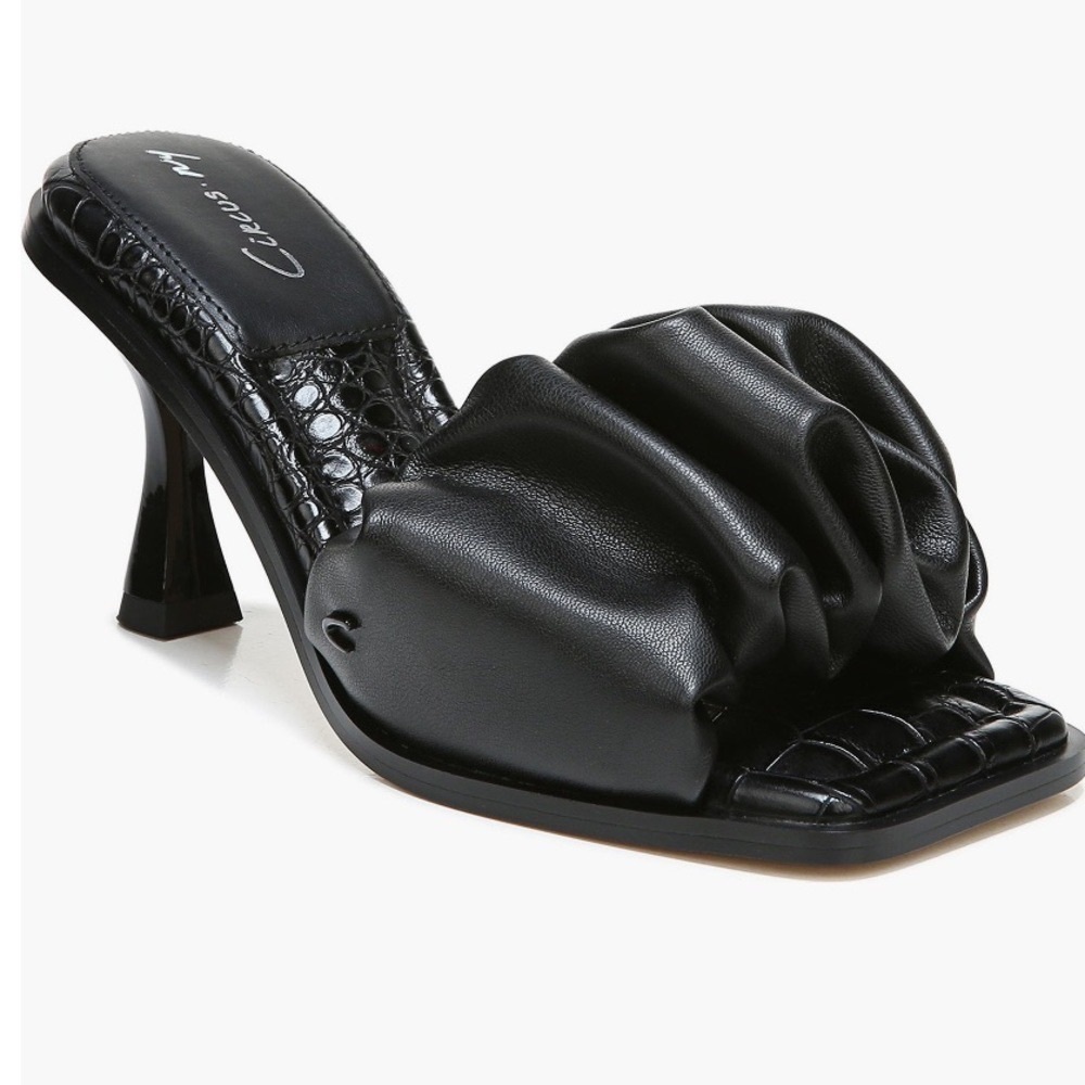 Ruffled Heels Black 5.5M